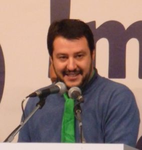 Matteo_Salvini,_discorso_a_Torino_(12_ott_2013)