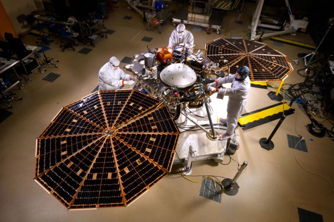 InSight approda su Marte, ecco i dettagli sulla sonda spaziale