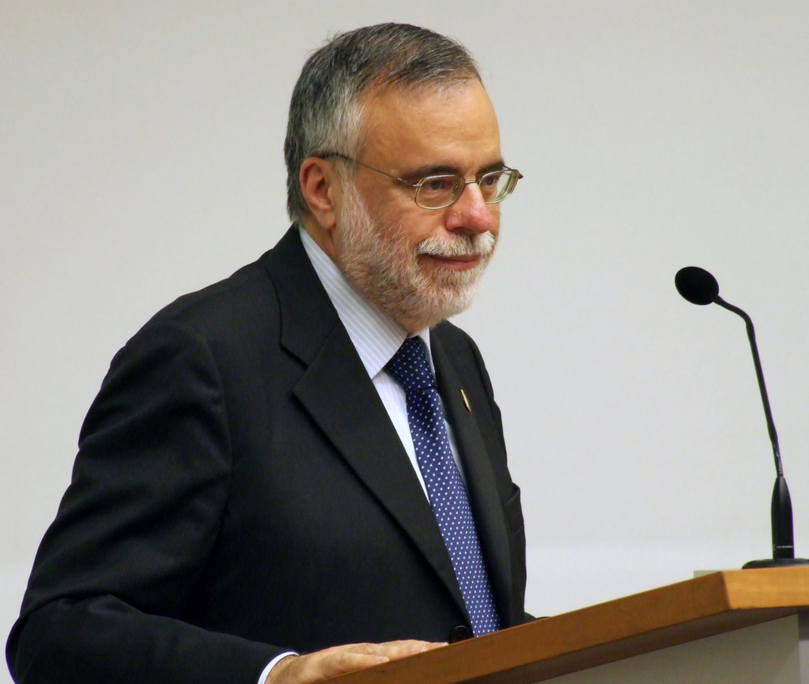 Andrea Riccardi: ex ministro, accademico e fondatore della Comunità di Sant’Egidio