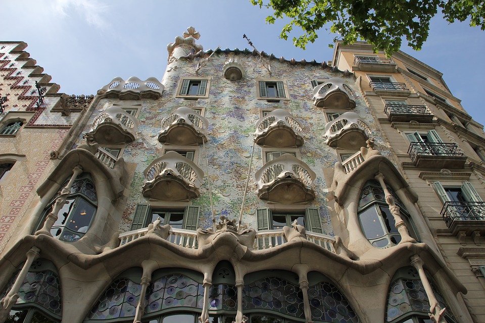 Un viaggio “2.0” tra i restauri: Barcellona come non si è mai vista