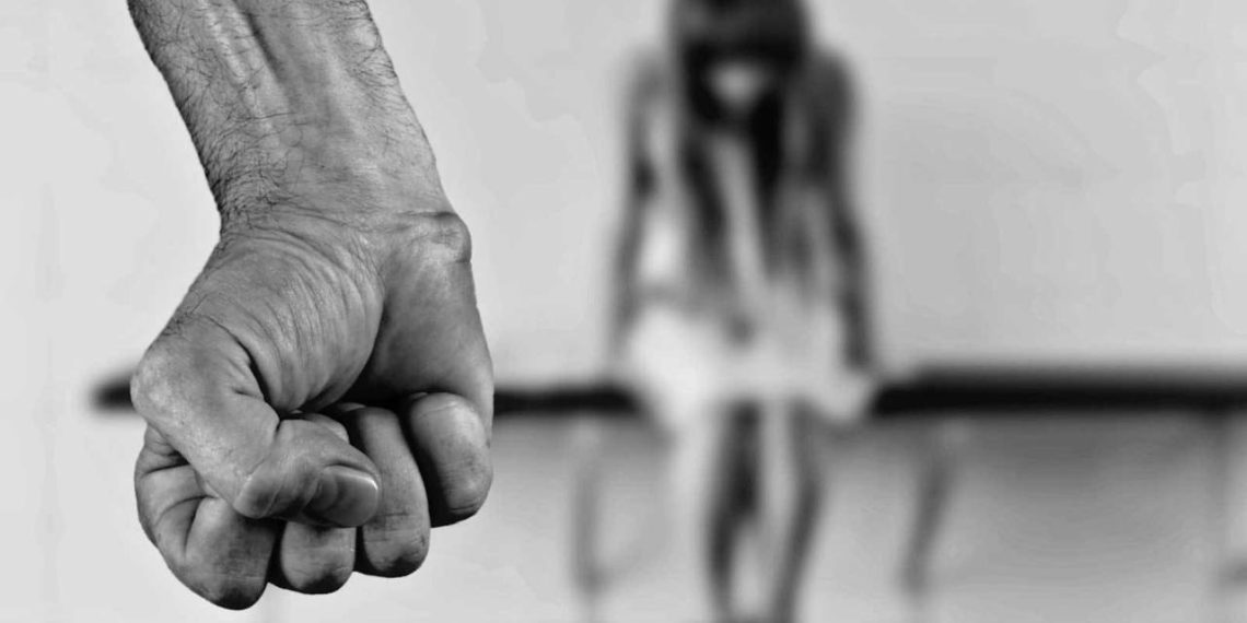 Caltagirone, 50enne in custodia cautelare per violenza domestica