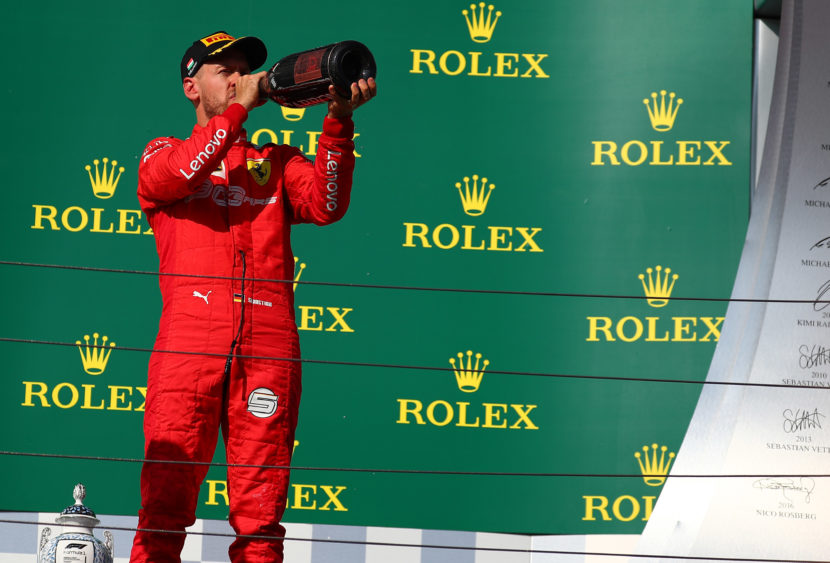 Doppietta Ferrari a Singapore, Vettel vince la prima gara stagionale