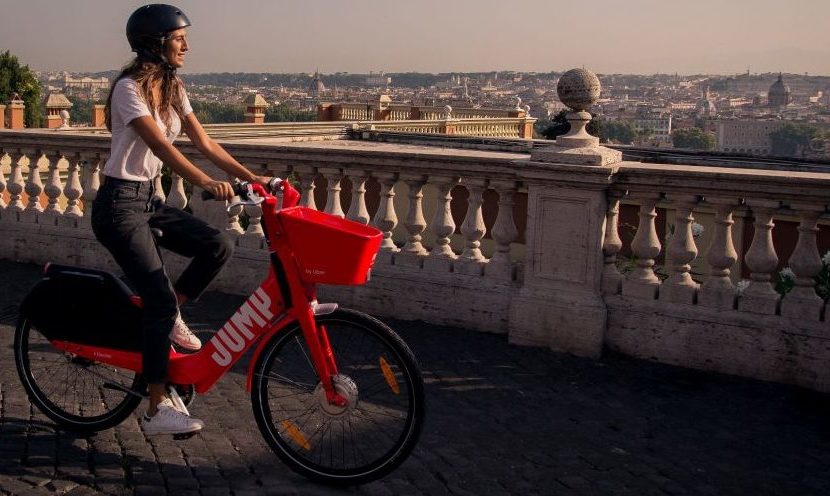 Vorresti noleggiare una bicicletta in città? Con “Uber Jump”, puoi!