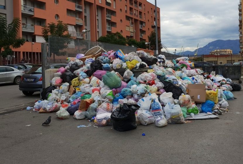 Preoccupazione per Catania: problematiche nella gestione dei rifiuti