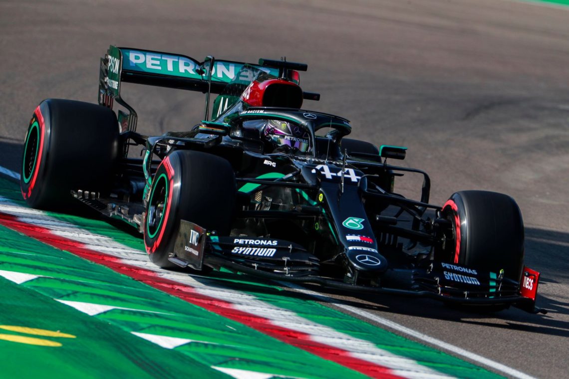 F1, a Imola la Mercedes fa bottino pieno: doppietta e mondiale costruttori