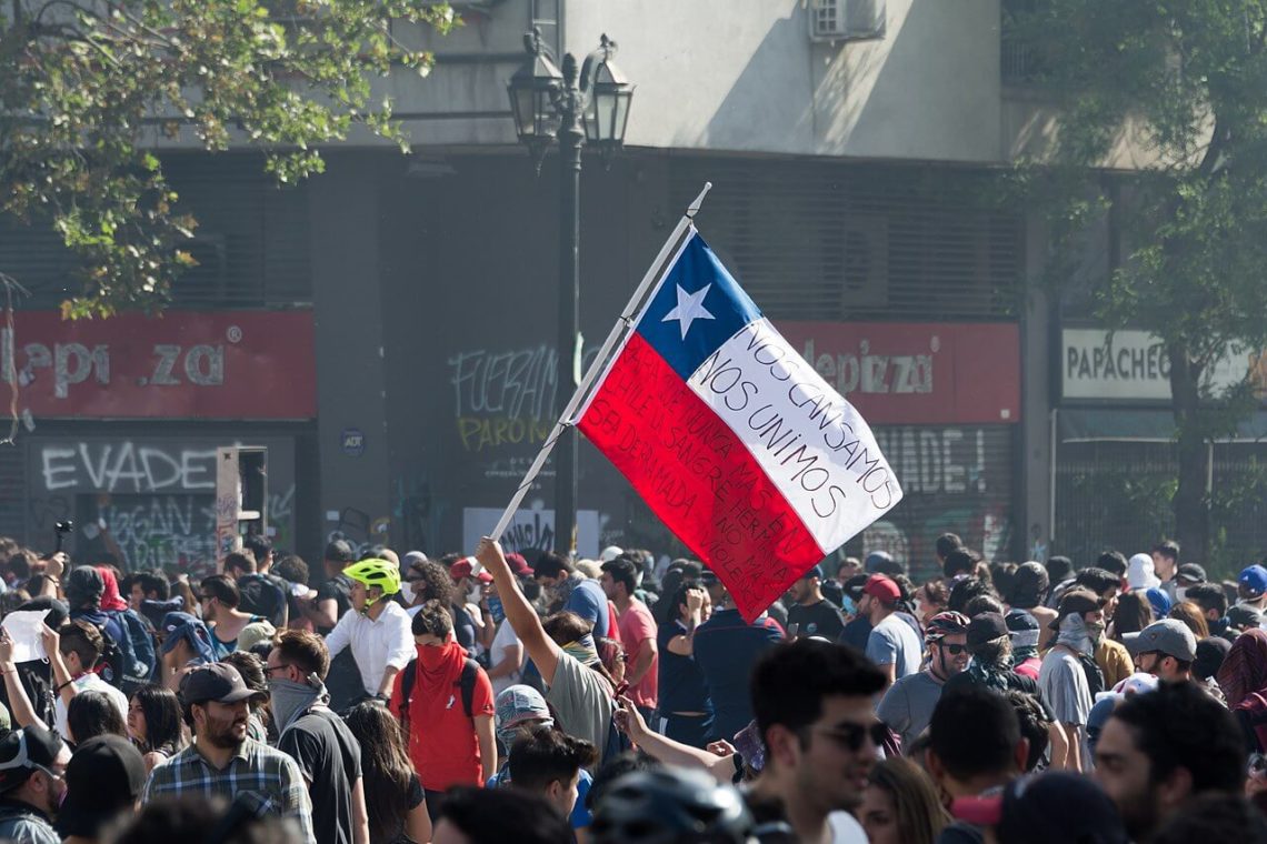 Cile: è il giorno del referendum. Il paese avrà una nuova Costituzione?