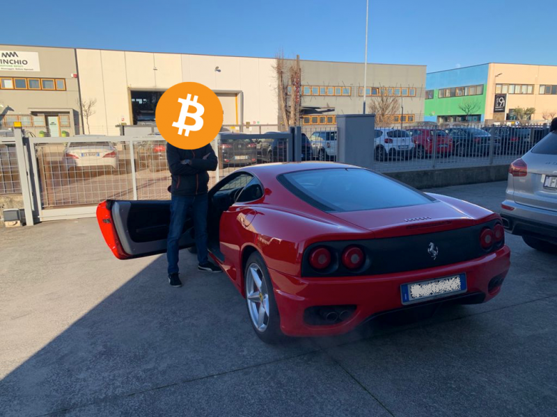 Tesla battuta, ecco la prima Ferrari 360 Modena venduta in bitcoin