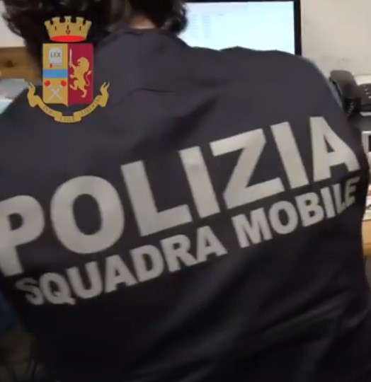Squadra Mobile di Catania, arrestato un 29enne per spaccio