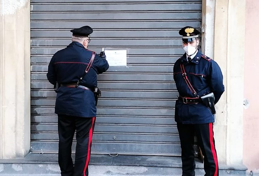 Catania, controlli a tappeto dei carabinieri. Chiuso un ristorante e varie denunce