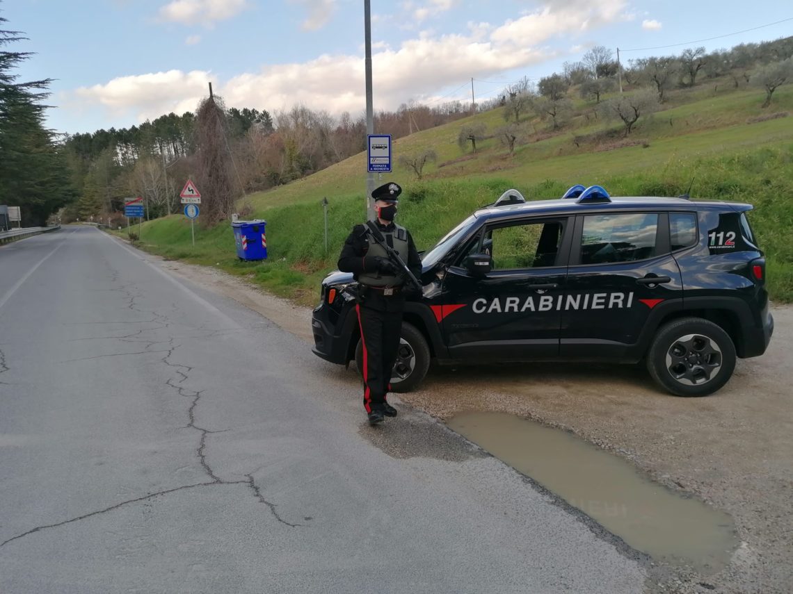 Assisi: controlli da parte dei Carabinieri – un arresto e varie denunce per violazione al Codice della Strada.