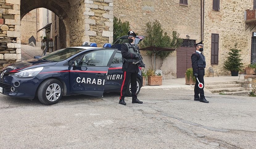 Todi, arresto dei carabinieri per tentato omicidio e porto illegale d’arma bianca
