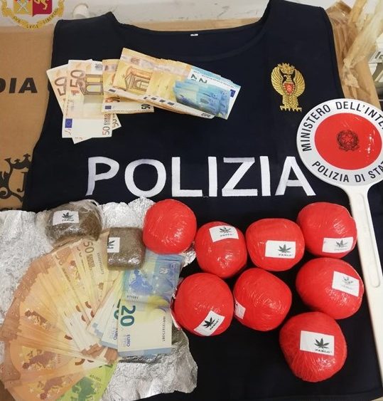 Bologna, arrestate 4 persone per detenzione ai fini di spaccio