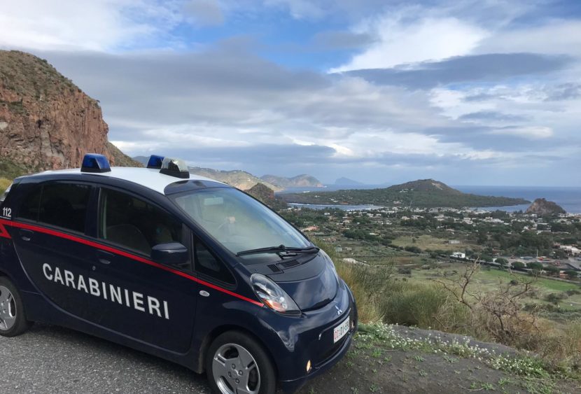 Vulcano (ME): giovane messinese soccorso e tratto in salvo dai Carabinieri