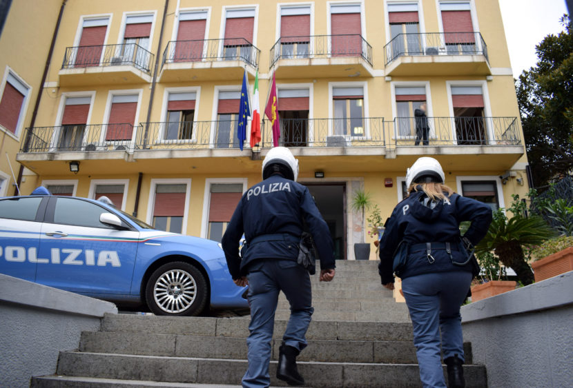 Taormina. Misura cautelare degli arresti domiciliari per responsabile di stalking