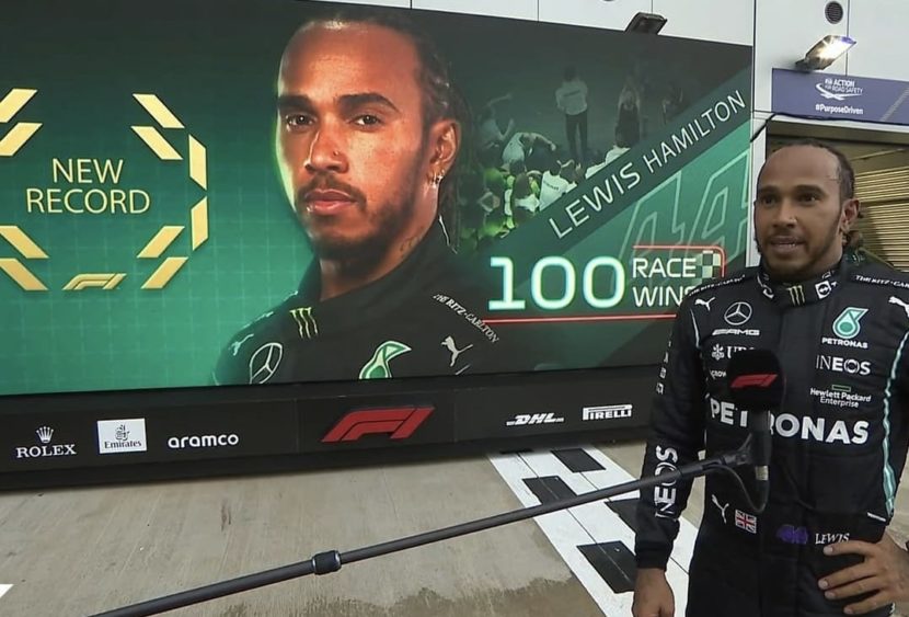 F1, Hamilton vince in Russia e fa 100 in carriera: Max 2° e Sainz 3°