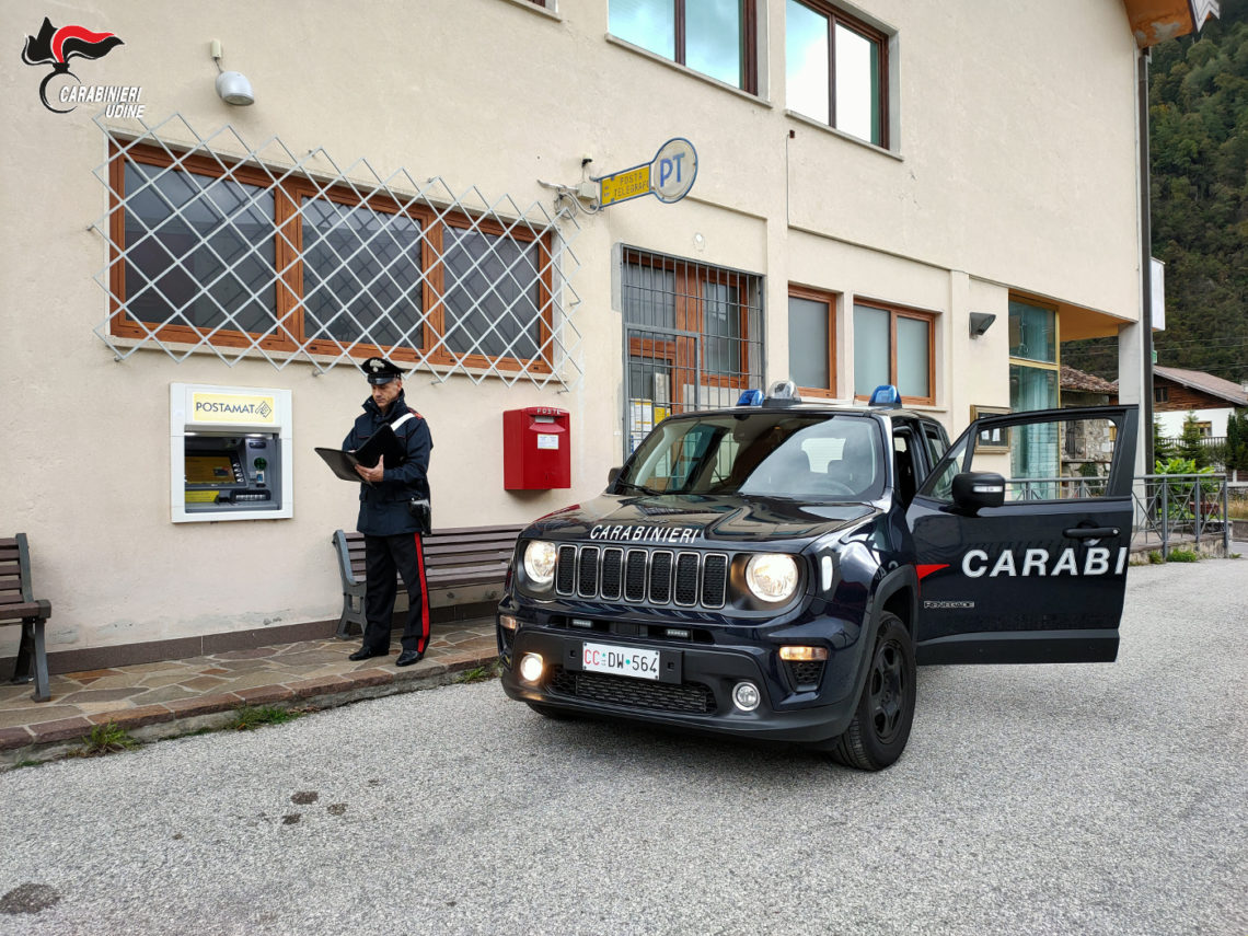 Carabinieri: preleva denaro con una carta rubata