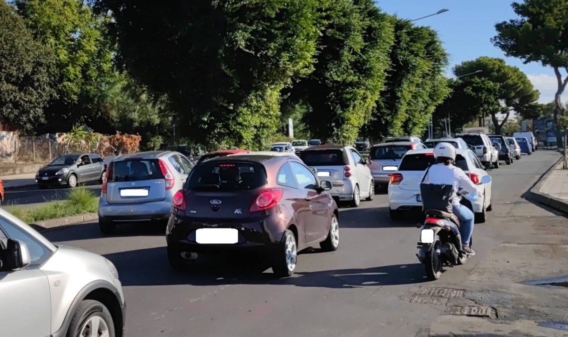 Traffico circonvallazione nel tratto della IV municipalità a Catania