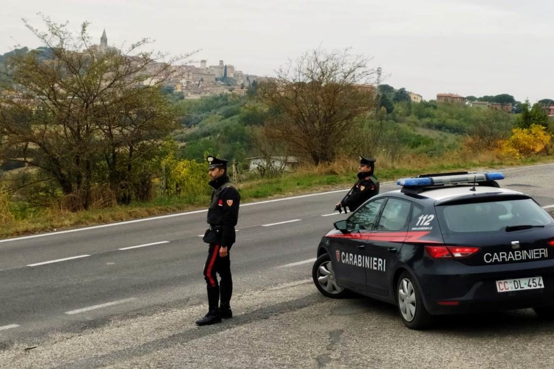 Todi: controlli straordinari da parte dei Carabinieri; 4 persone denunciate