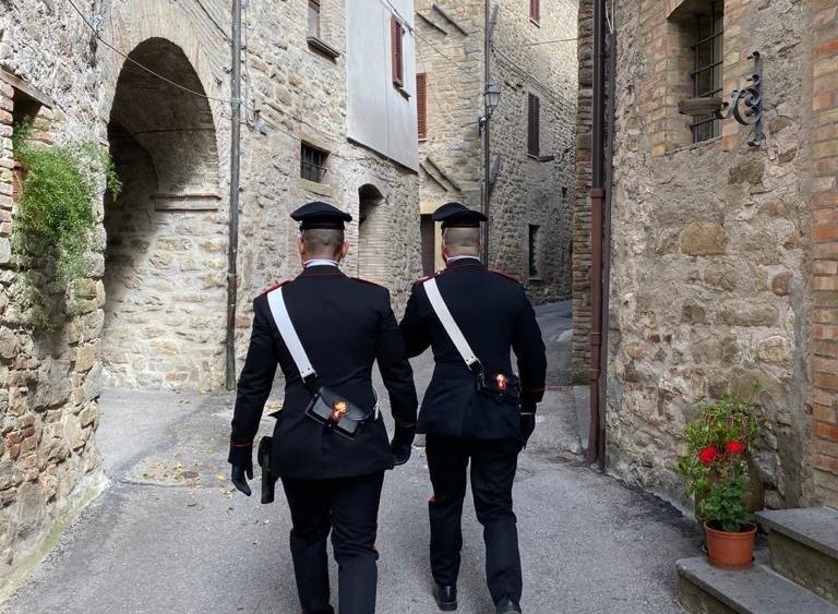 Valfabbrica: perseguita l’ex fidanzato, denunciata dai Carabinieri