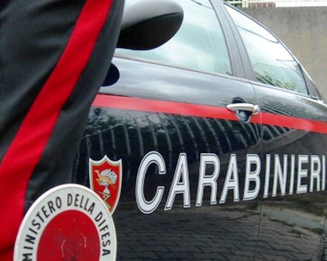 Catania: ruba di pedane da un ponteggio, arrestato