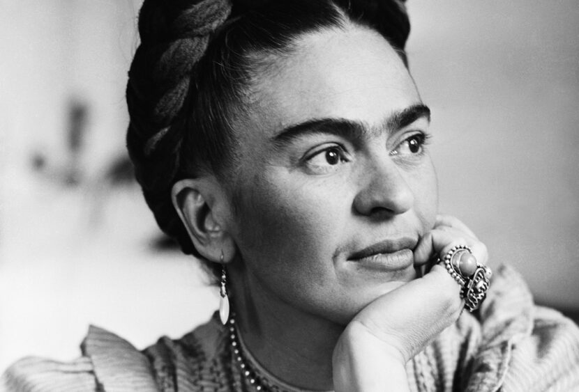 Anniversario della morte di Frida Kahlo, lanciamo l’hashtag #IColoridiFrida2023