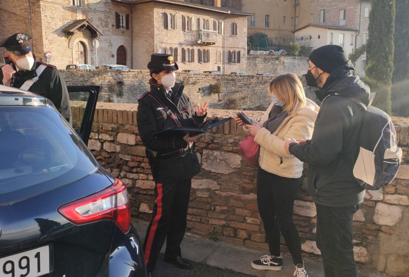 Perugia, 75enne arrestato per stalking e danneggiamento aggravato