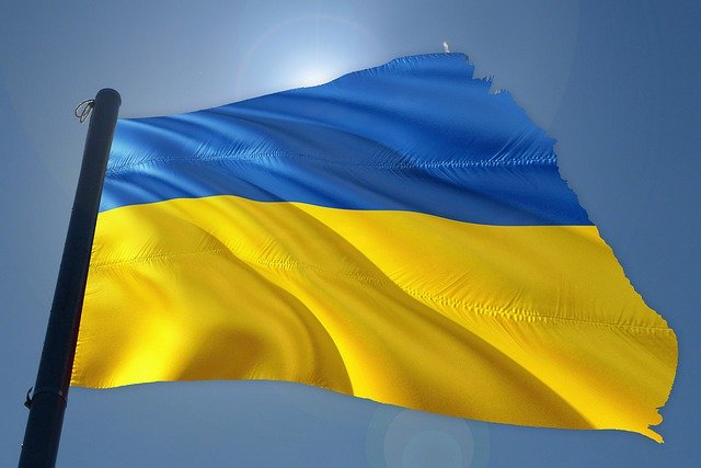 Ucraina: partita la missione umanitaria voluta da sedicenne