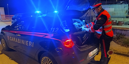 Gubbio: ubriaco alla guida aggredisce i Carabinieri, arrestato