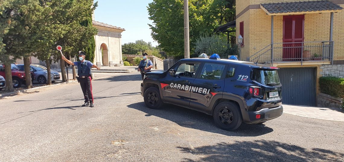 Todi (PG): i Carabinieri del pronto intervento dell’aliquota Radiomobile salvano la vita ad una donna rimasta vittima di un incidente domestico