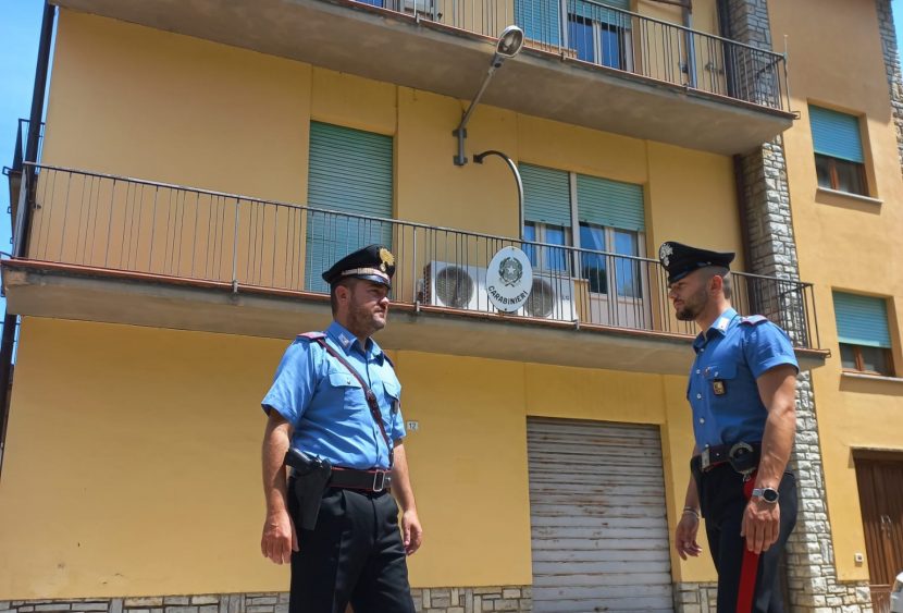 Città delle Pieve: voleva togliersi la vita nel lago Trasimeno, salvata dai Carabinieri