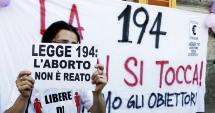 Aborto a rischio in Italia? Dopo il caso americano, ecco le dichiarazioni dei politici italiani
