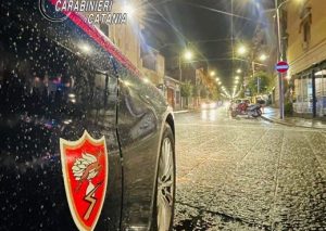 Catania: denuncia il figlio perché ormai stanca delle botte, arrestato