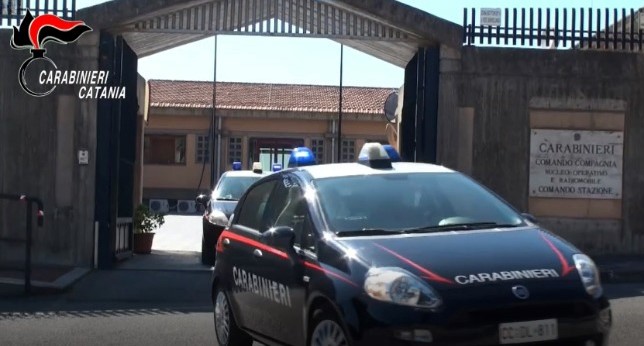 Gravina di Catania (CT): bevevano un caffè dopo una rapina, arrestati
