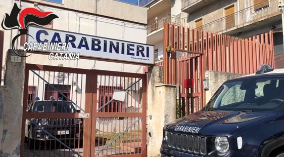 Catania: 57enne agli arresti domiciliari per maltrattamenti in famiglia e lesioni personali