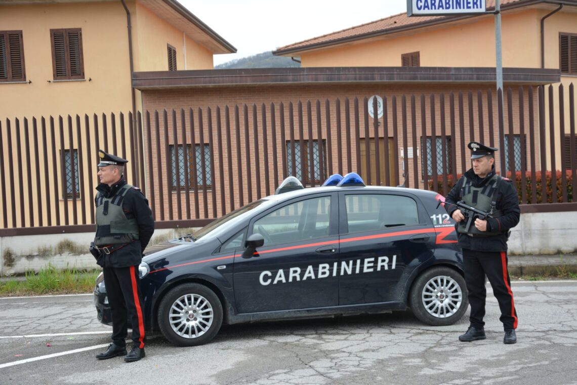 I Carabinieri di Tavernelle deferiscono in stato di libertà presunta autrice di due furti e presunto autore di indebito utilizzo di carta bancomat