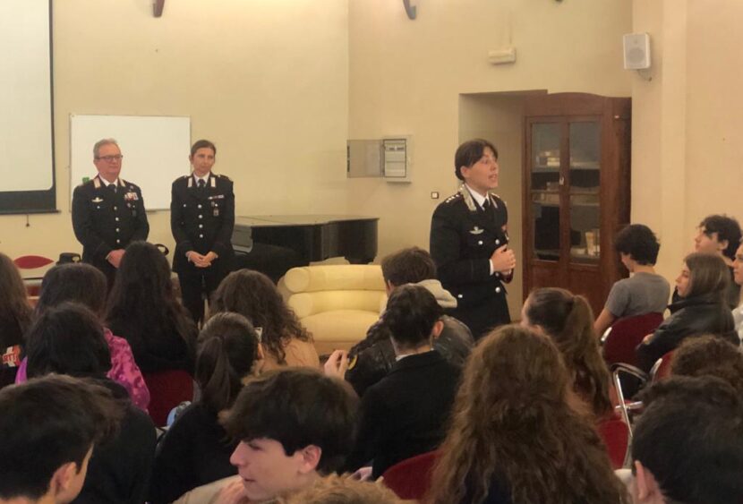 Conferenze sulla violenza contro le donne svolte dai Carabinieri di Perugia