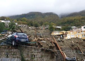 Tragedia Ischia: tra business, abusivismo edilizio e cambiamento climatico