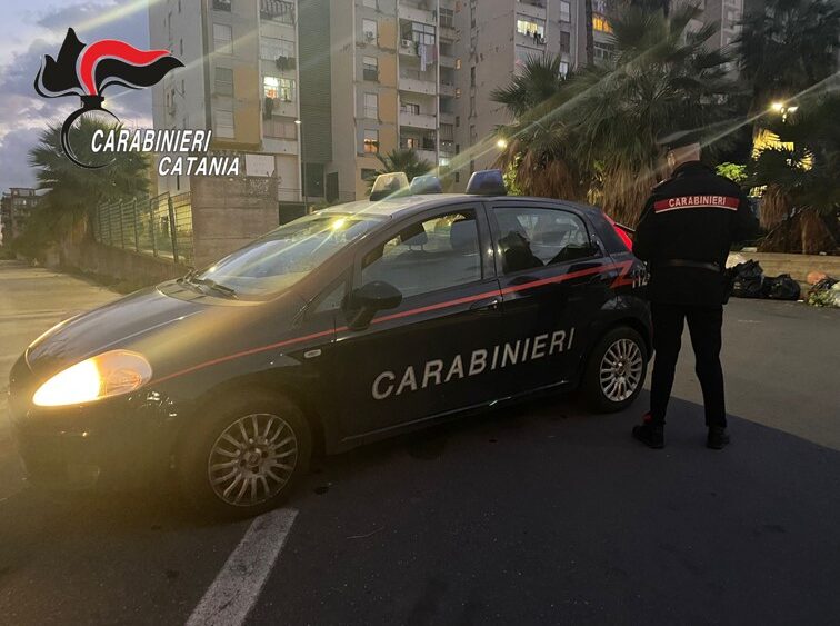 Catania. Il supermarket della droga era “cosa loro”: in tre arrestati dai Carabinieri