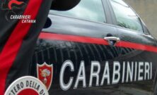 Catania: la figlia salva la madre dalle coltellate del padre