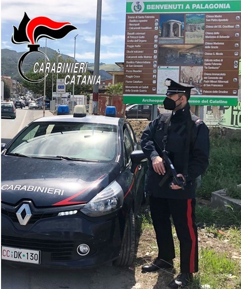 Tentato omicidio nelle campagne di Scordia: uomo assalito con diciotto coltellate