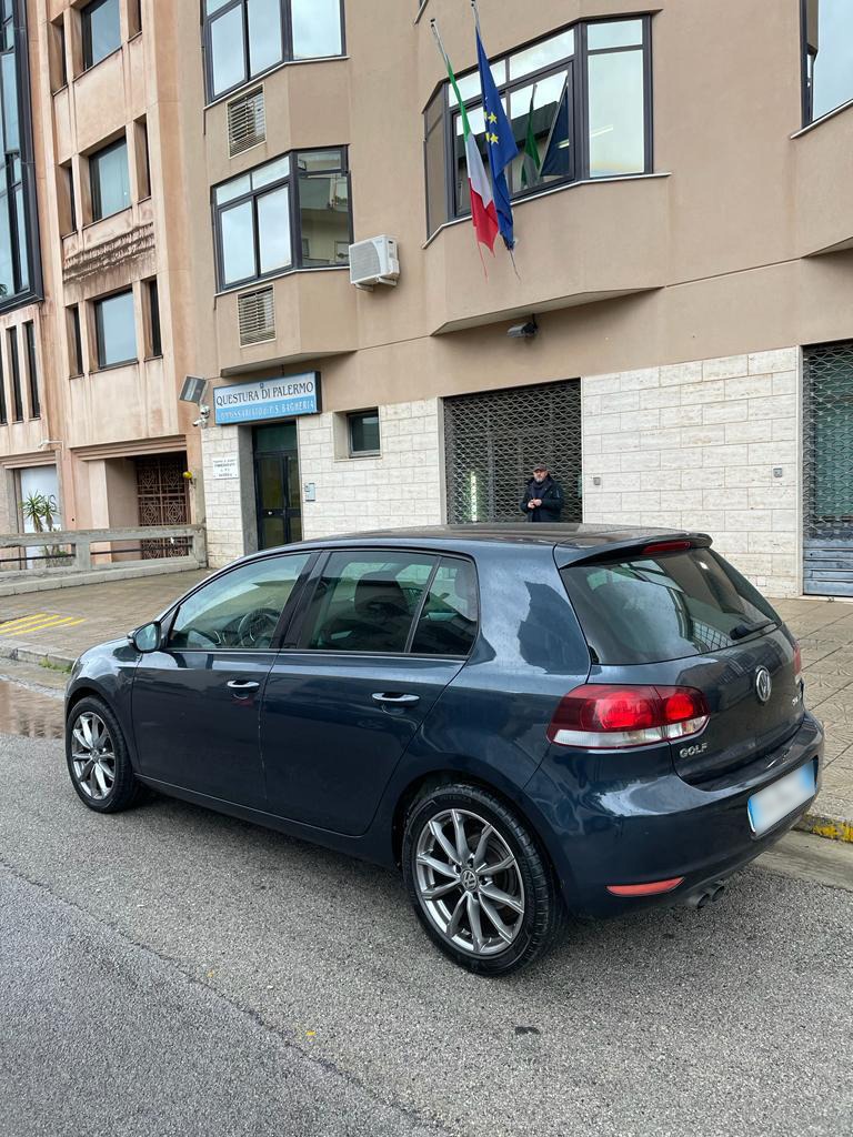 Palermo, sequestrati immobile e due autovetture acquistate a seguito di furto di denaro