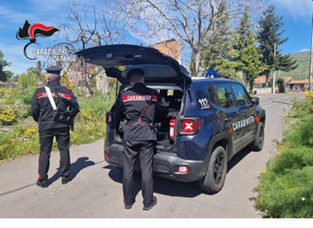I Carabinieri denunciano 6 furbetti “dell’allaccio abusivo”, senza contratto Enel ma col frigo pieno