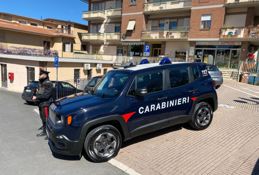 Piegaro – Donna che minaccia il suicidio viene bloccata dai carabinieri