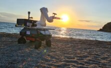 Unict, ecco il robot che raccoglie e differenzia i rifiuti sulle spiagge