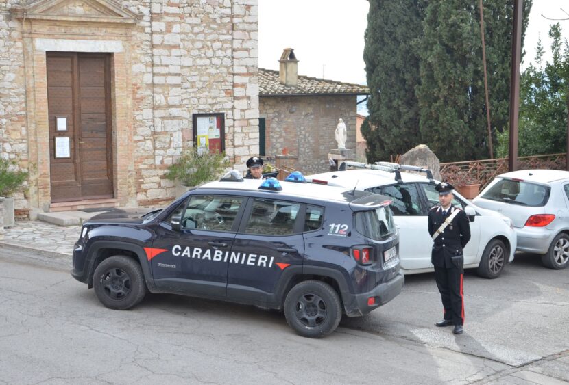 Perugia – Ricettazione e detenzione abusiva di armi, arrestato dai carabinieri
