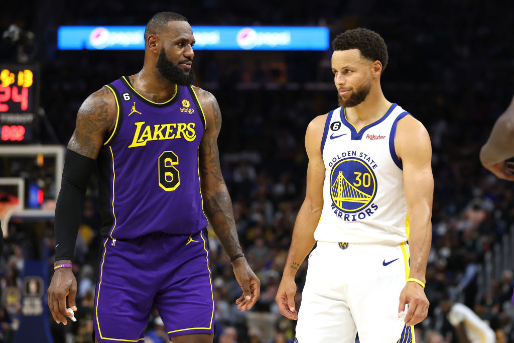 Un nuovo capitolo della rivalità tra LeBron e Curry