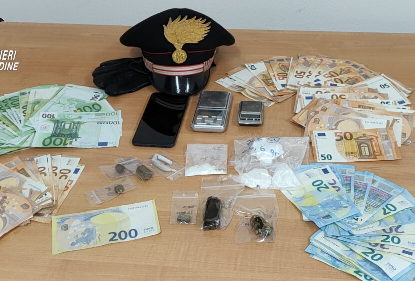 Carabinieri: arrestato un 50enne trovato in possesso di stupefacenti