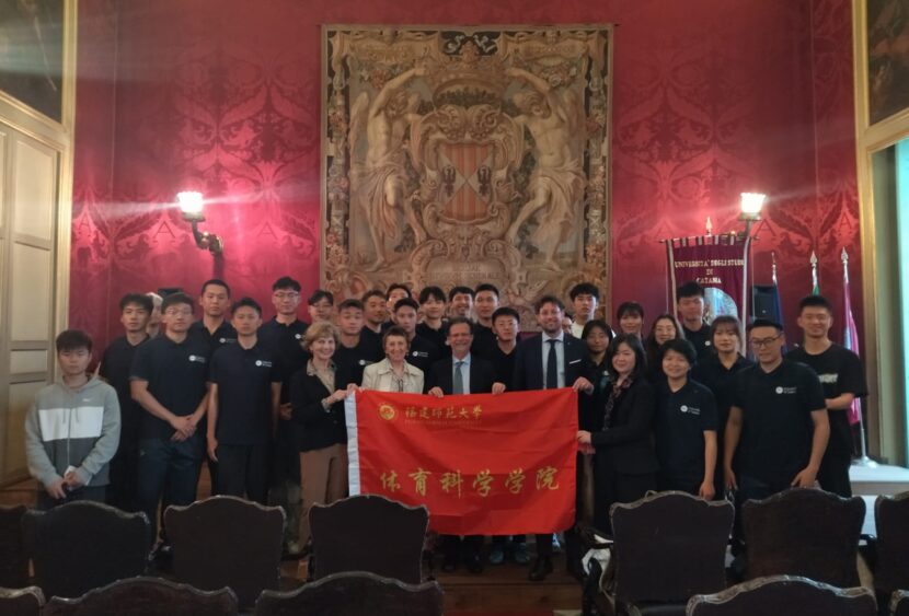 Sessanta studenti della Fujian Normal University (Cina) presto laureati in Scienze motorie a Catania