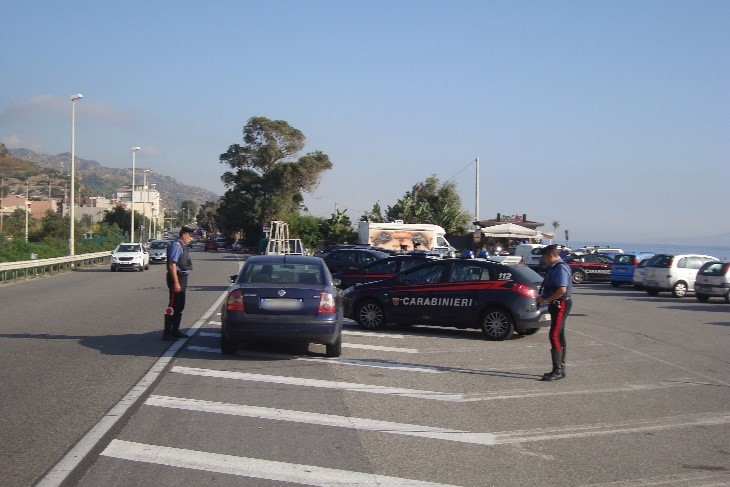 Messina: viaggiava in scooter con la cocaina, giovane pusher arrestato dai Carabinieri