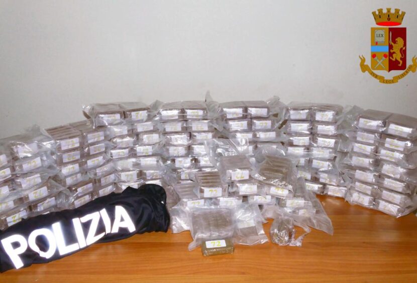 VITTORIA – La Polizia di Stato arresta due pregiudicati e sequestra 55 chili di droga